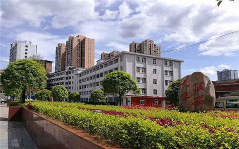 廣漢市職業(yè)中專學校計算機應用專業(yè)