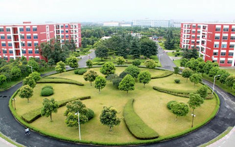 成都市現(xiàn)代制造職業(yè)技術(shù)學(xué)校計算機網(wǎng)絡(luò)技術(shù)專業(yè)
