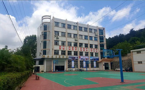 成都指南針職業(yè)技術學校旅游服務與管理